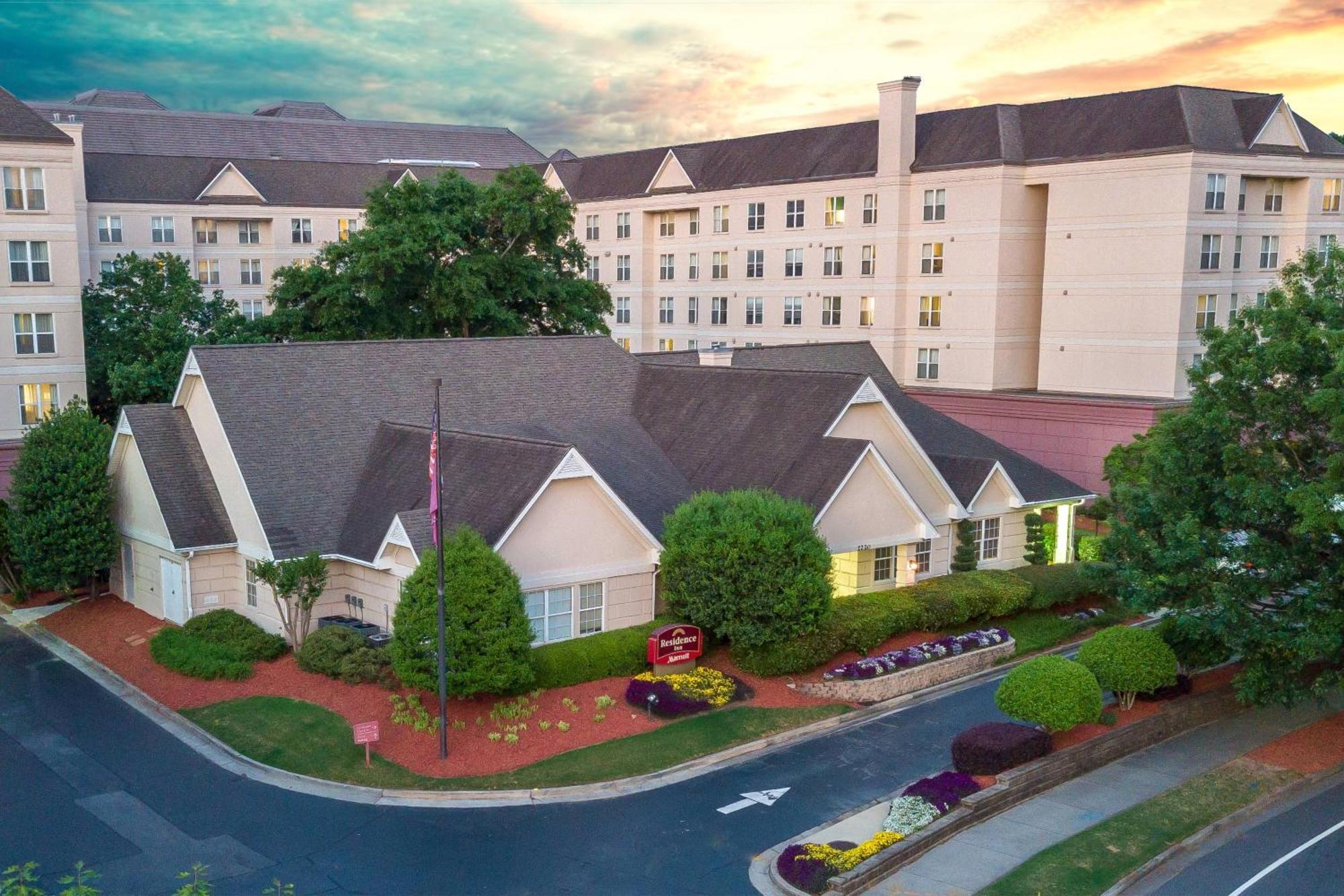 Residence Inn Atlanta Buckhead/Lenox Park Chamblee Eksteriør bilde